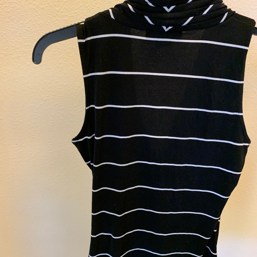 WHBM TANK TOP - Picture 3 of 3